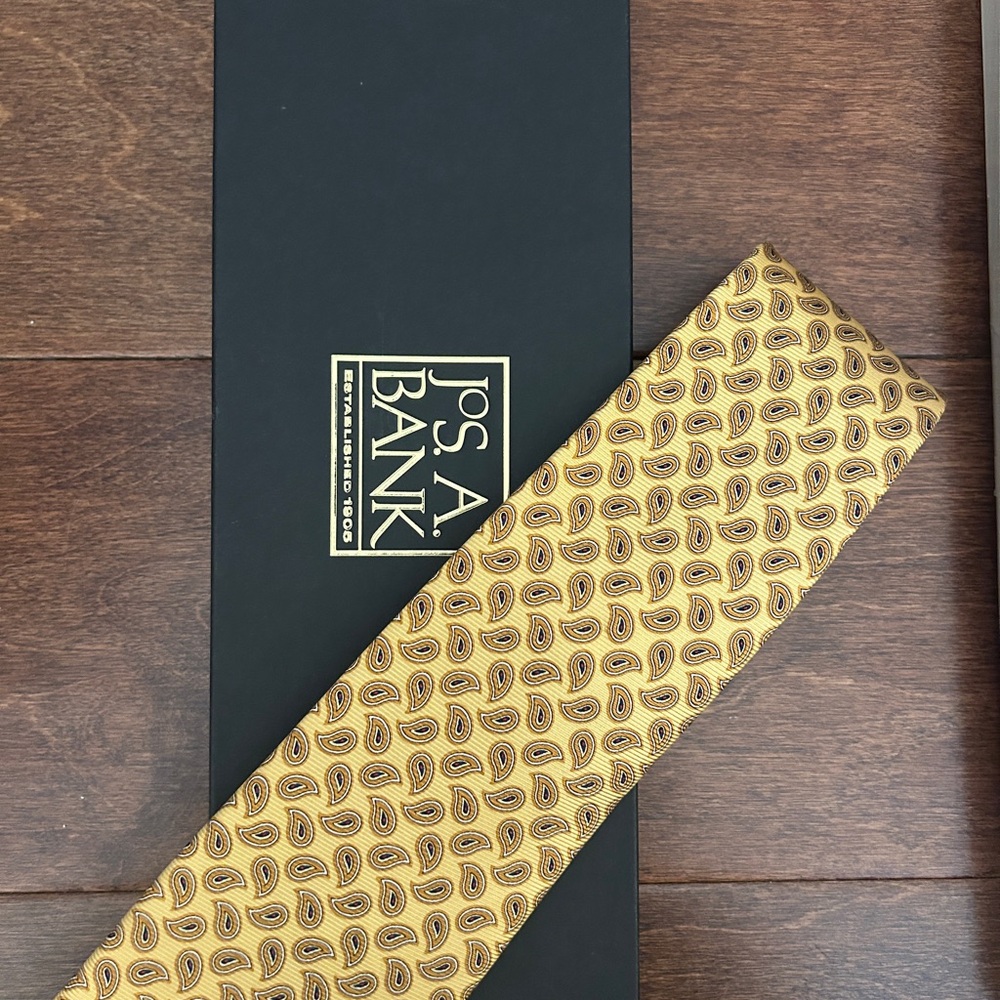 Jos. A. Bank Yellow Paisley Tie
